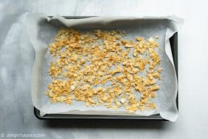 Toasted coconut flakes