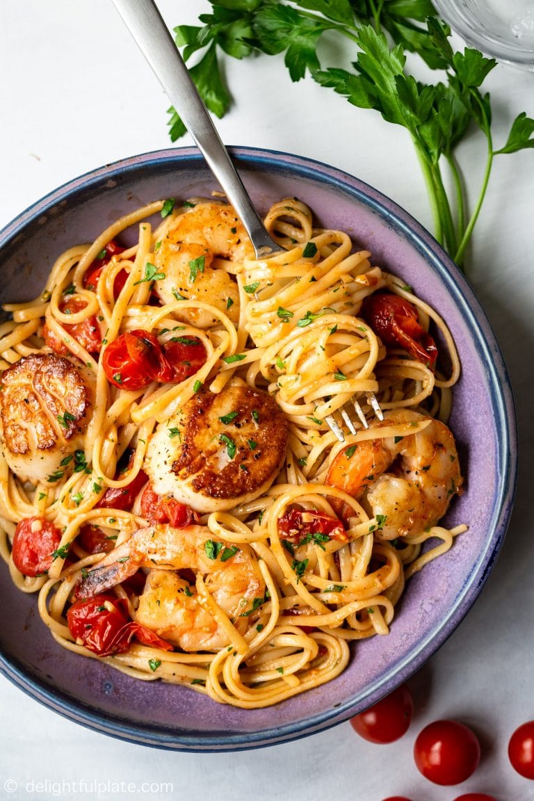 Scallop Shrimp Pasta with Burst Cherry Tomatoes