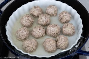 Steaming Vietnamese meatballs (xiu mai)