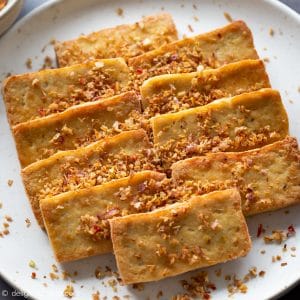 Vietnamese Lemongrass Chili Tofu (Dau Hu Chien Sa Ot)