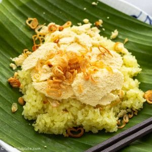 Vietnamese Mung Bean Sticky Rice (Xoi Xeo Hanoi)