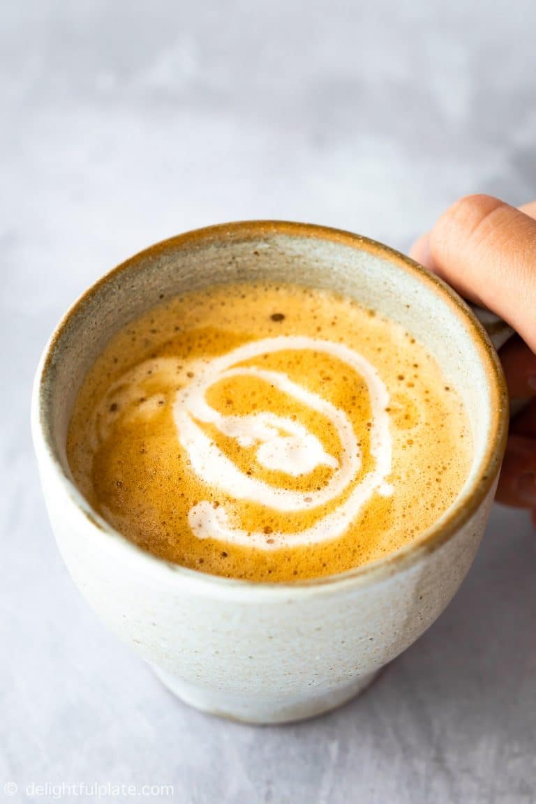 Vietnamese Coconut Coffee (Cafe Cot Dua)