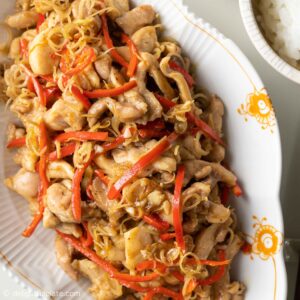 a plate of Vietnamese lemongrass chicken